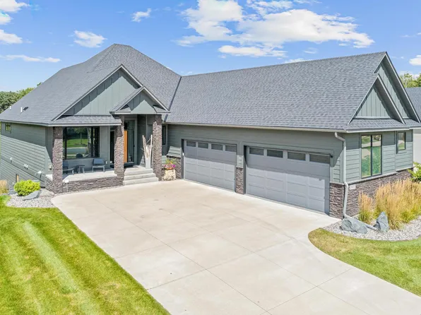 1931 Annika Dr N, Lake Elmo, MN 55042