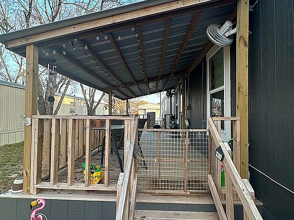 3rd image of 105 Ridge Run