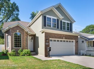 437 W Ash St, Lombard, IL