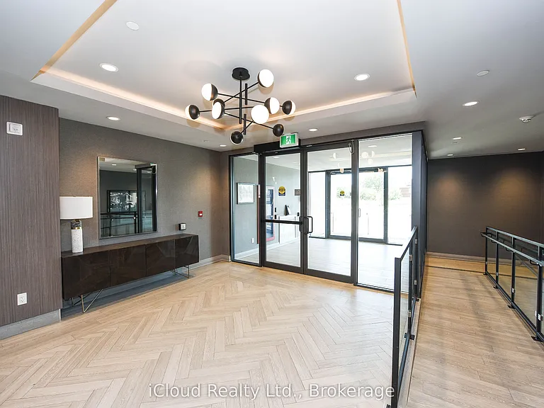 95 Dundas St W #4 — Photo 16