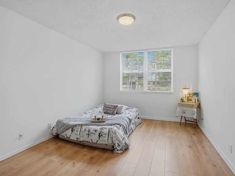 8296 NW 24th St — Photo 16