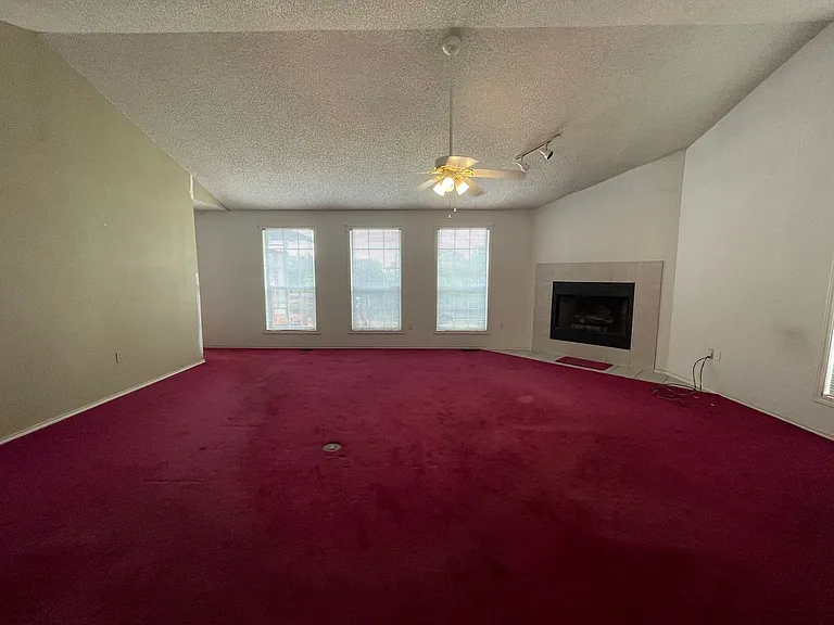 1026 Rambling Dr — Photo 4