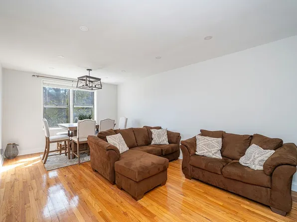 139-21 85th Dr APT 3E, Jamaica, NY 11435