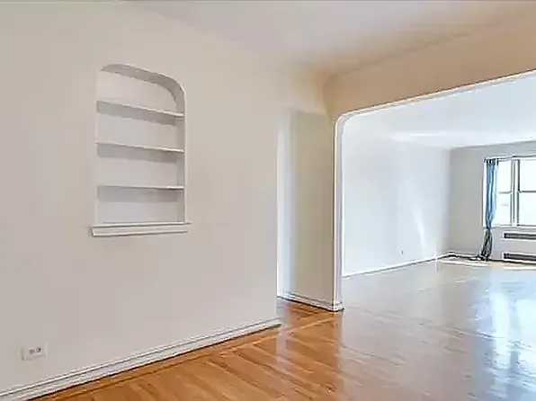 160 East Third Street image 6 of 21