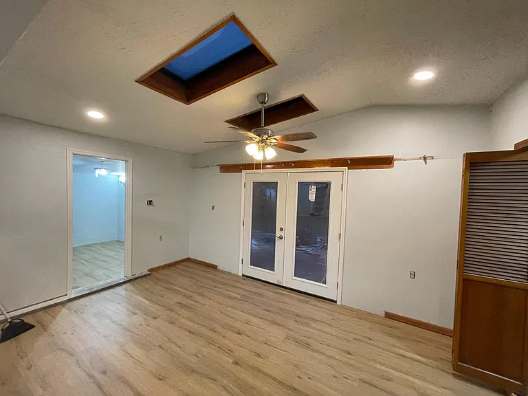 3740 Macgregor Dr — Photo 1