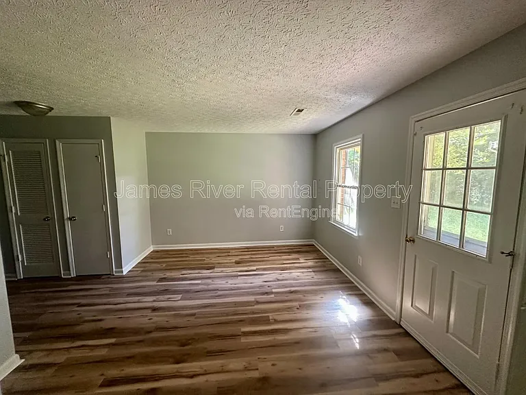 105 Daniel St #B — Photo 6