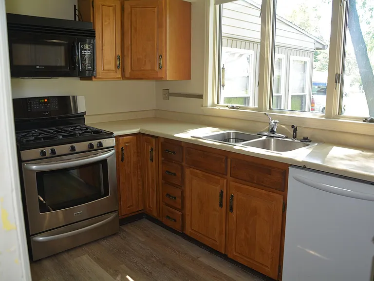 123 Park St — Photo 6
