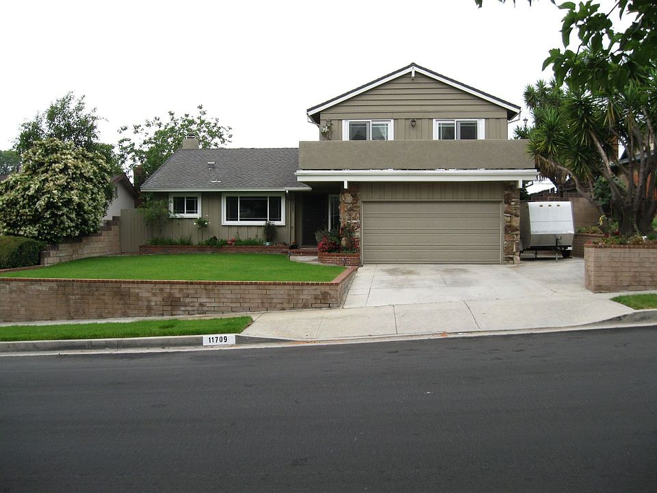 Nice Lakeview Terrace Home