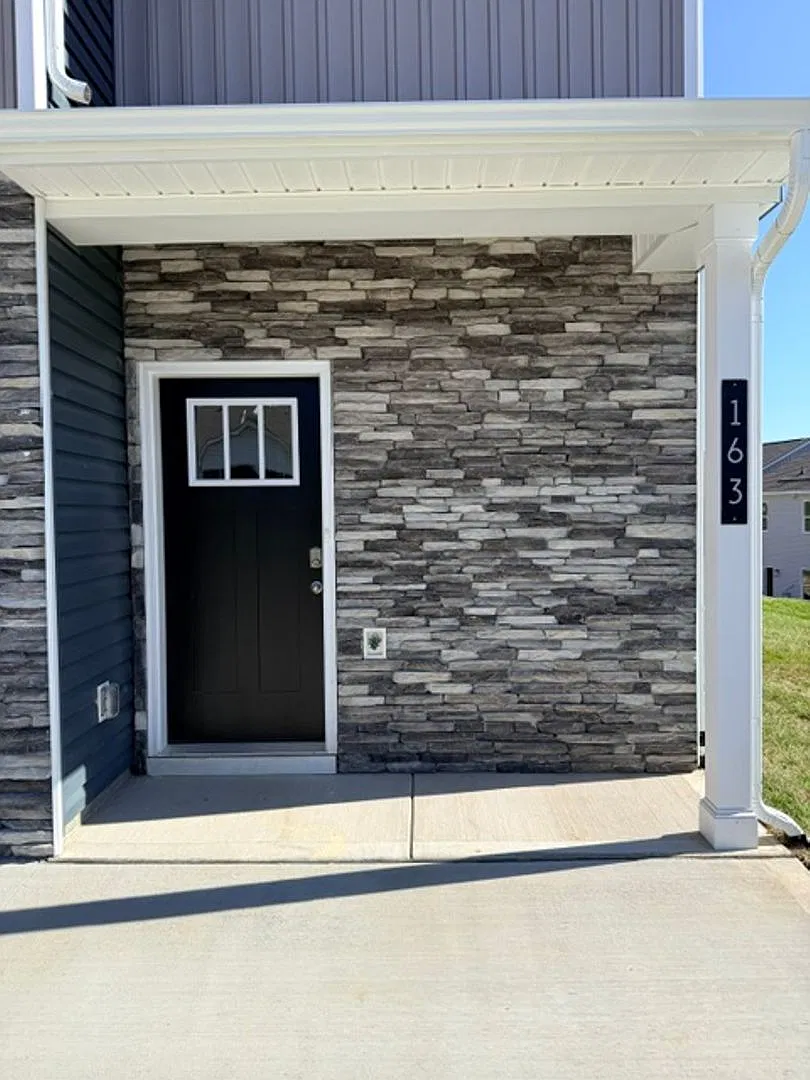 Seymour 37865 - 3 bedroom 2. — Photo 2