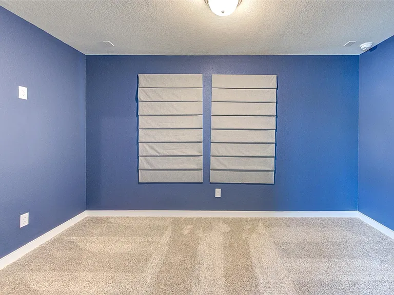 6027 Jenna Way — Photo 35