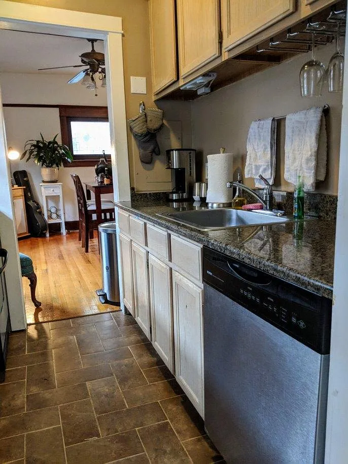 234 E 100 S — Photo 4