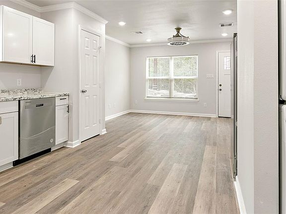 2nd image of 28402 Champion Oaks Dr #2