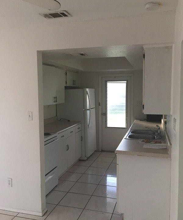 1st image of 146 Tradewinds Dr