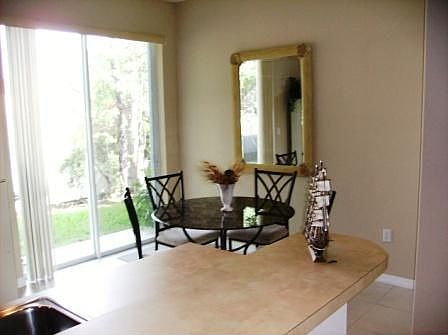 Eat-in Kitchen