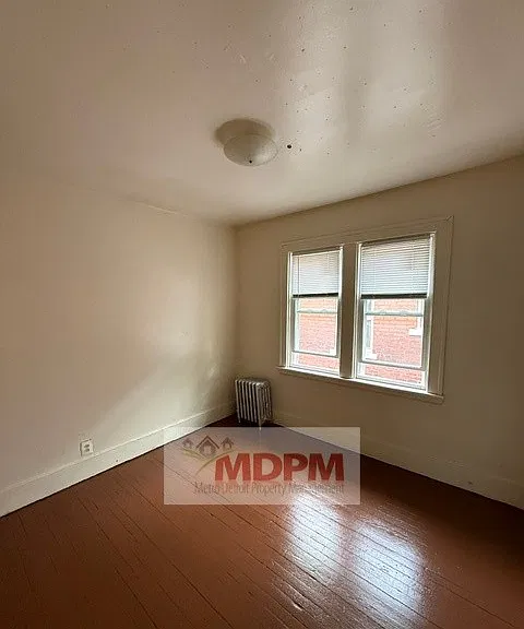 3296 Tuxedo St — Photo 7
