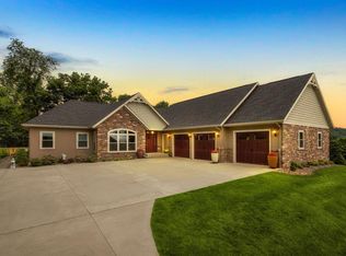 W3062 Russlan Coulee Rd, La Crosse, WI 54601
