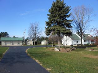 8684 S Scottdale Rd, Berrien Springs, MI 49103