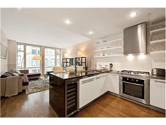 Rented by Douglas Elliman | media 17