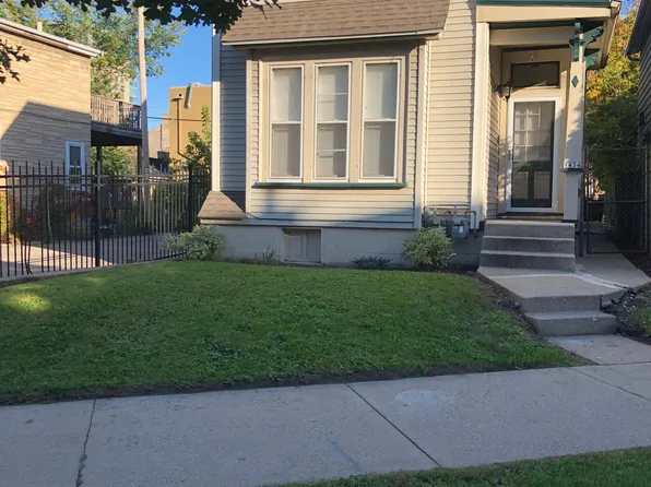 1454 N Franklin Pl #A, Milwaukee, WI 53202