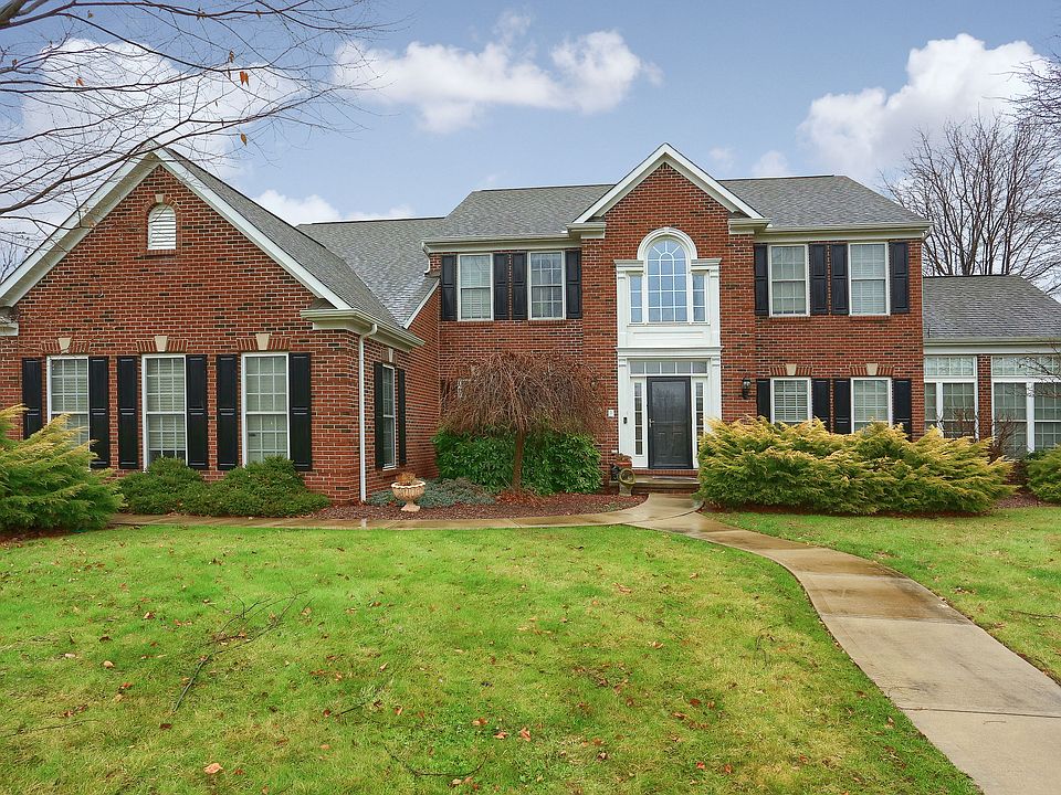 1st image of 727 Seth Dr