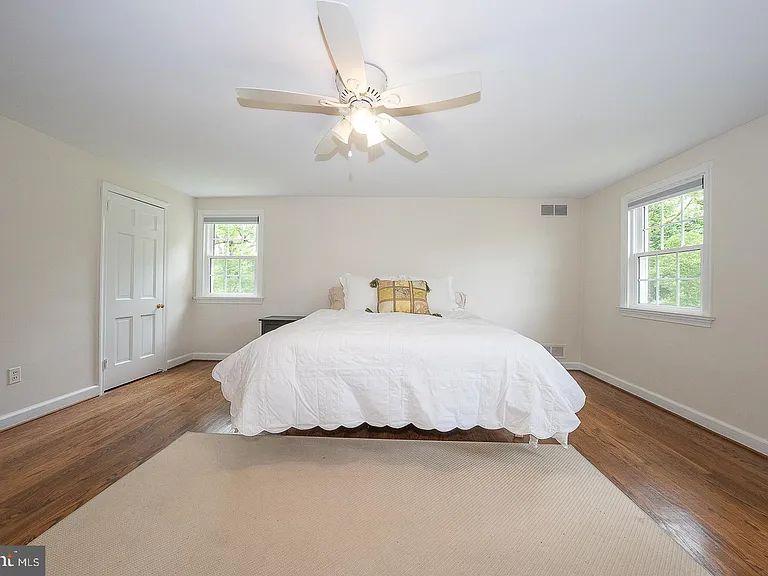 538 Conestoga Rd — Photo 18