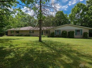 3049 Beech Hill Dr, Spring Valley, OH 45370