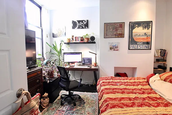 Rented by True Real Estate Group | media 12