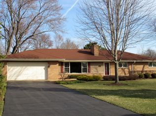 412 Hillcrest Dr, Prospect Heights, IL 60070