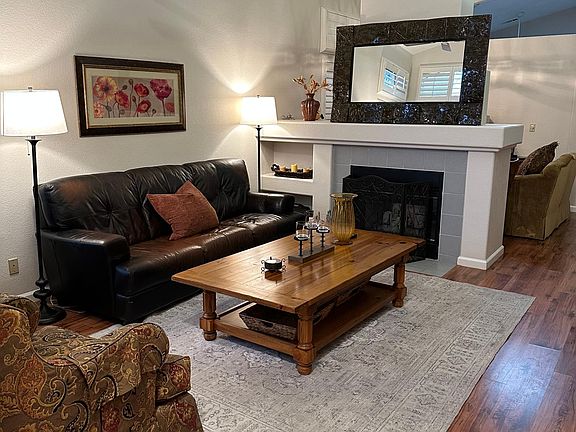 2023 photo living room