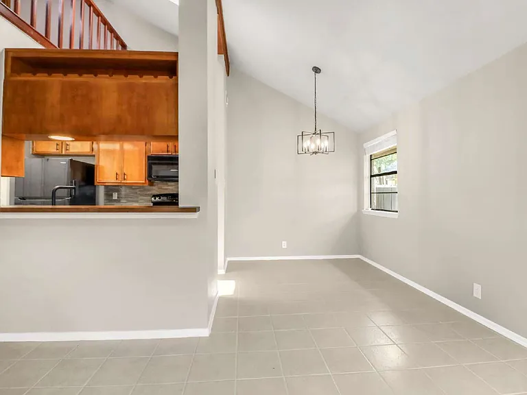 14216 Indian Woods — Photo 6