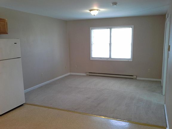 110 #3 Living Room_02262018