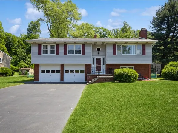 8 Robin Lane, Beacon, NY 12508