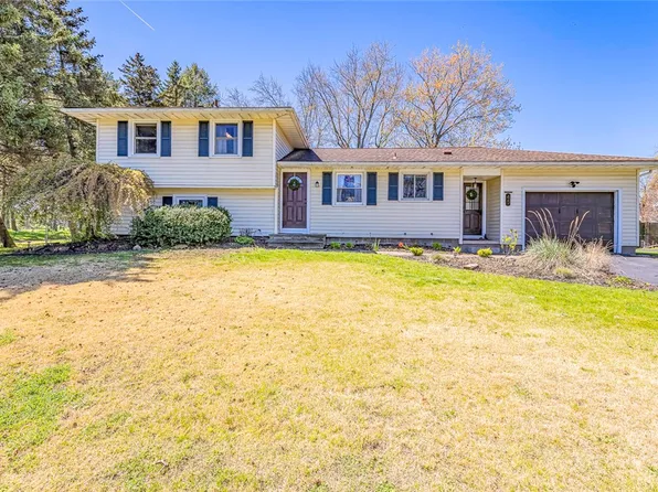45 Greenhaven Rd, Rochester, NY 14617