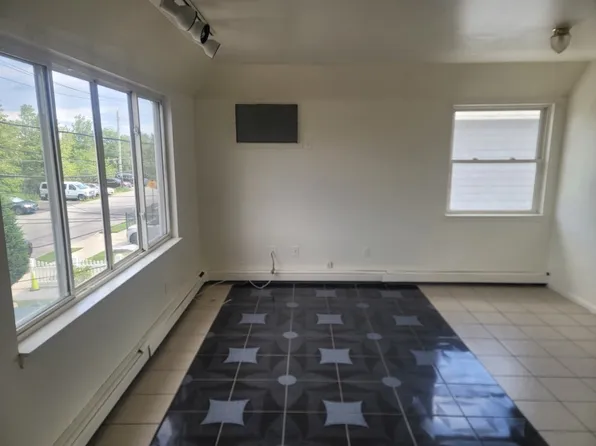 (undisclosed Address), Arverne, NY 11692