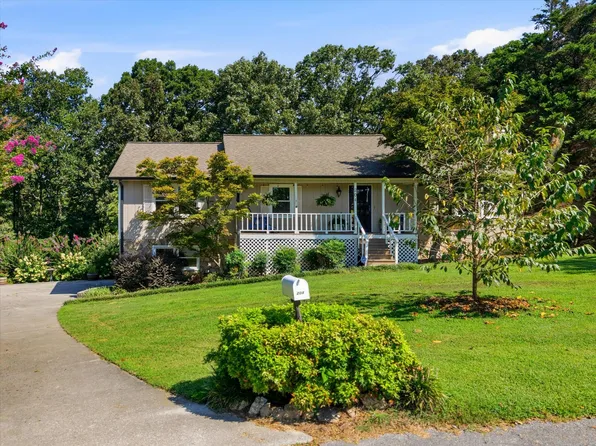 204 Carly Dr, Dalton, GA 30721
