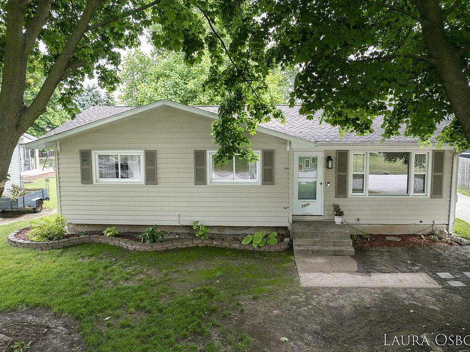 1st image of 3100 27th St SW
