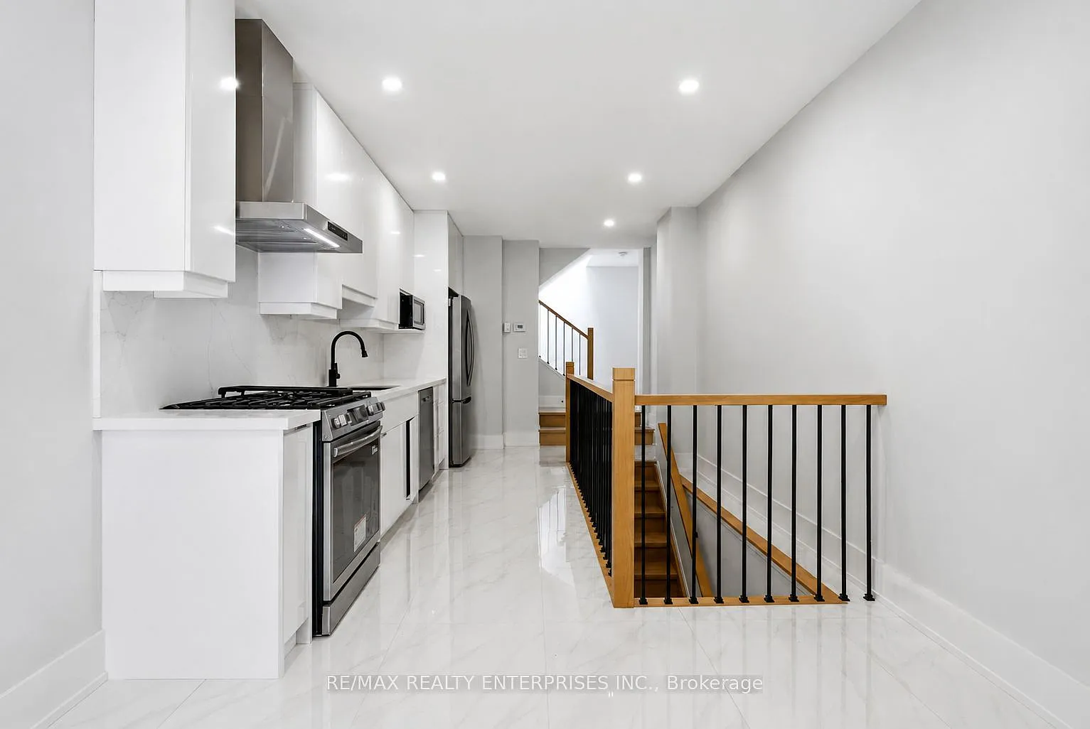 2 bed, $5,000 — Photo 3