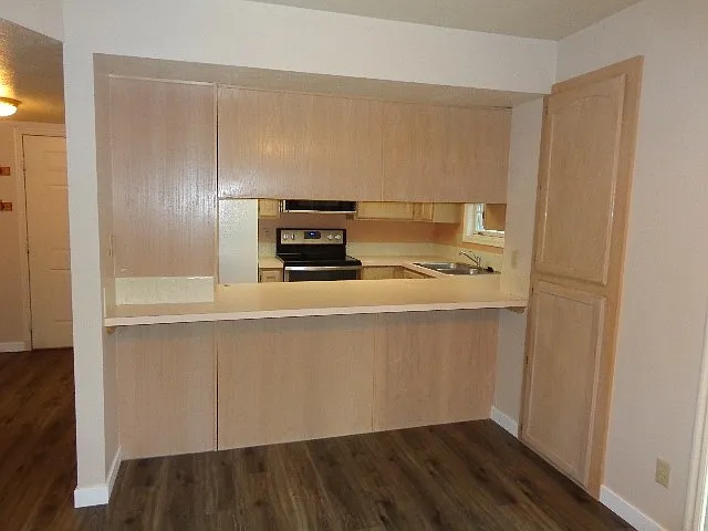 954 Schneitter Cir #H-5 — Photo 13