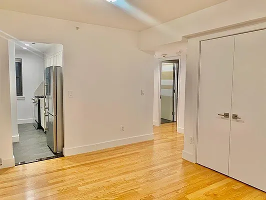 Rented by Compass | media 2