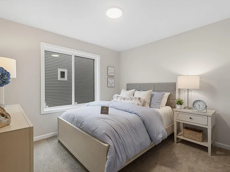 3472 Knightsbridge Trl N — Photo 33