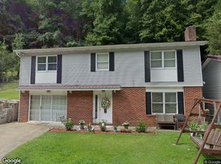 230 Hidden Valley Rd, Chapmanville, WV 25508