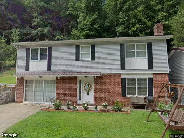 230 Hidden Valley Rd, Chapmanville, WV 25508