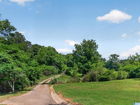 2nd image of 201 Cove Access Rd