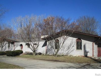 38548 W Eight Mile Rd, Northville, MI, 48167