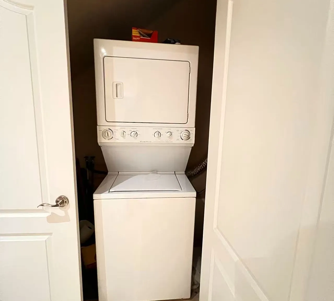 2 bed, $1,600 — Photo 3