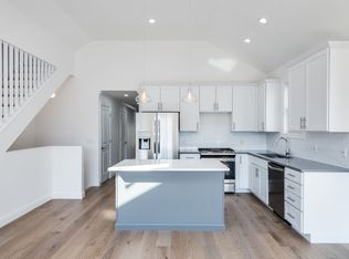 24 Thorne St #2, Jersey City, NJ 07307