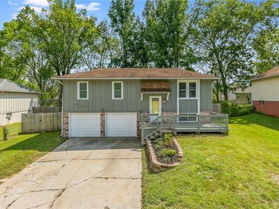 311 Village Ln, Buckner, MO, 64016