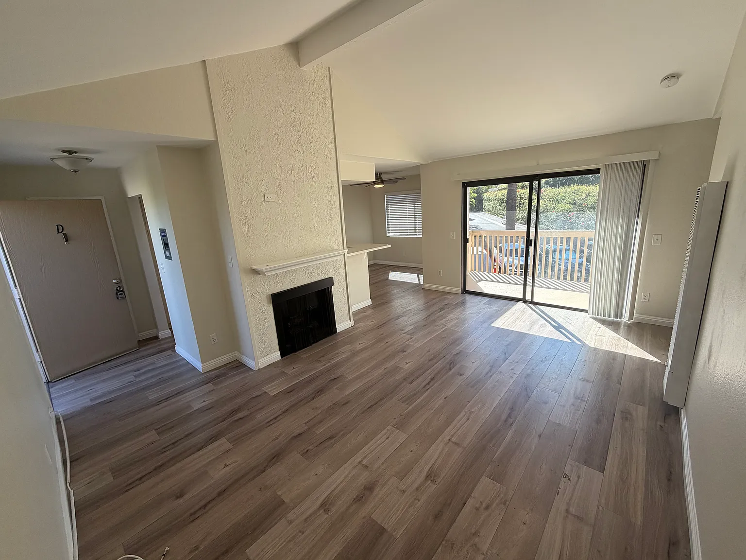 1 bed, 763 sqft, $2,600 — Photo 2