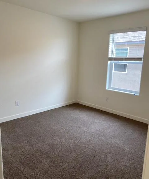 380 Shafer Ave — Photo 7