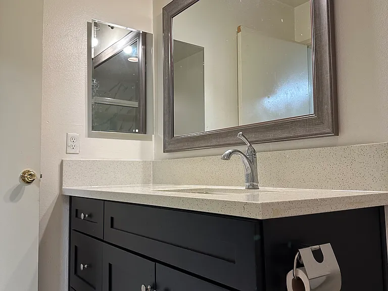 343 W Lomita Ave — Photo 14
